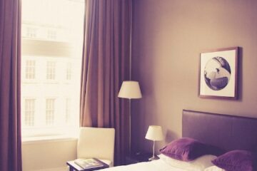 Does-Uber-Eats-Deliver-to-Hotel-Rooms