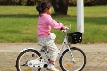 Can-I-Drive-Uber-Eats-With-My-Child ?
